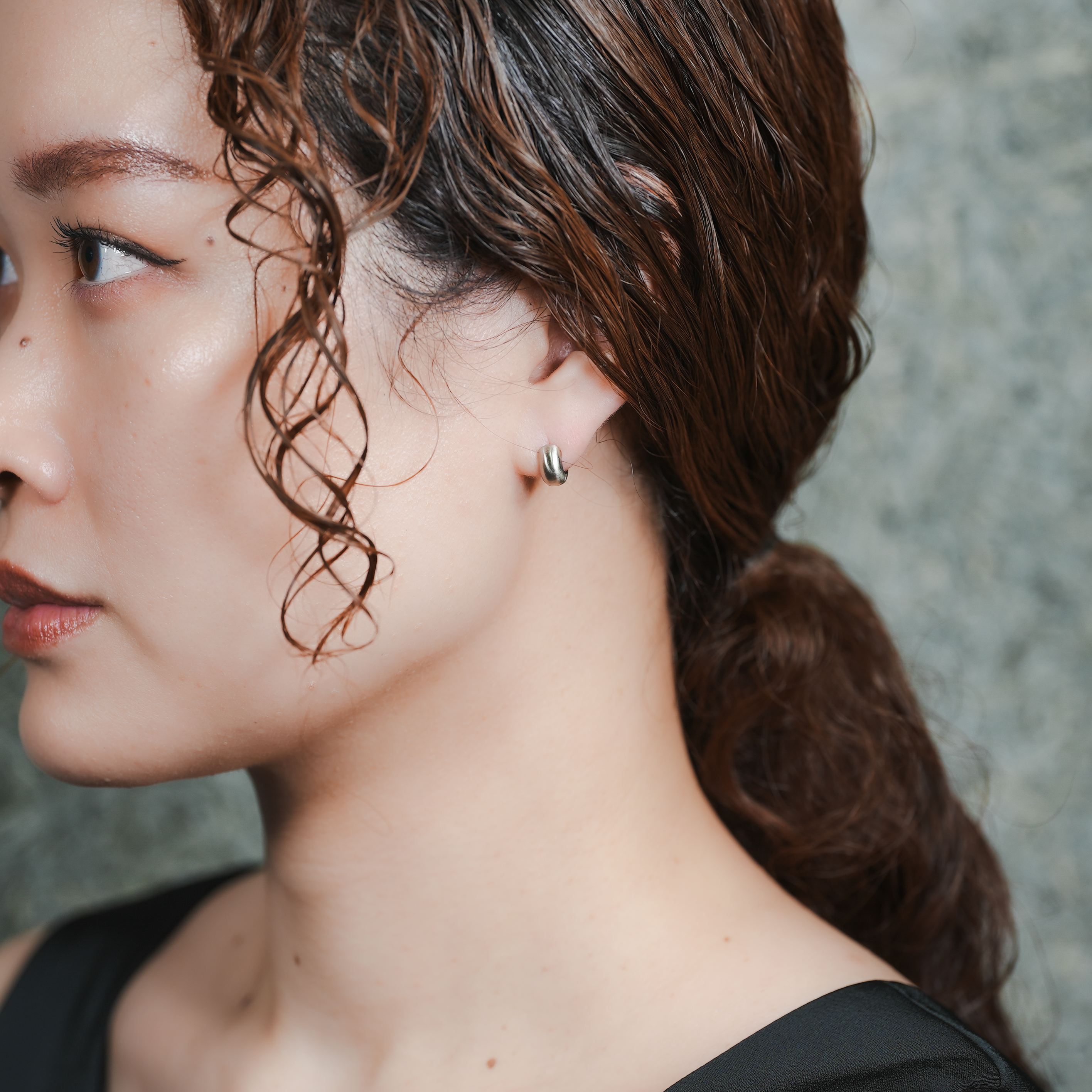 HUMETE ’BAUHAUS’ PIERCED EARRINGS [et-P119S]