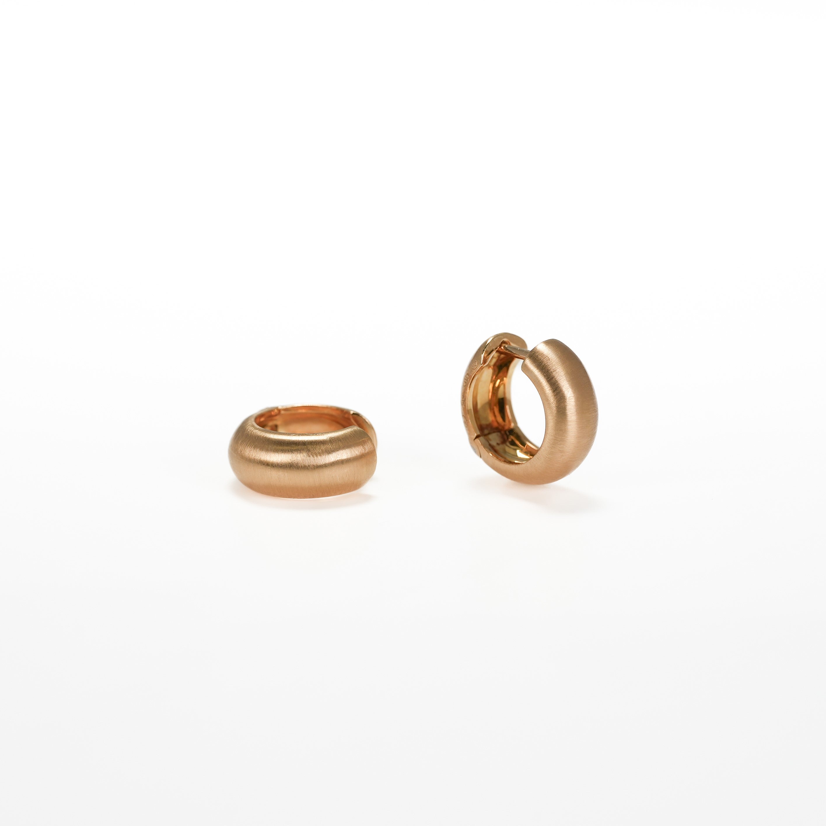 HUMETE ’BAUHAUS’ PIERCED EARRINGS [et-P120M]